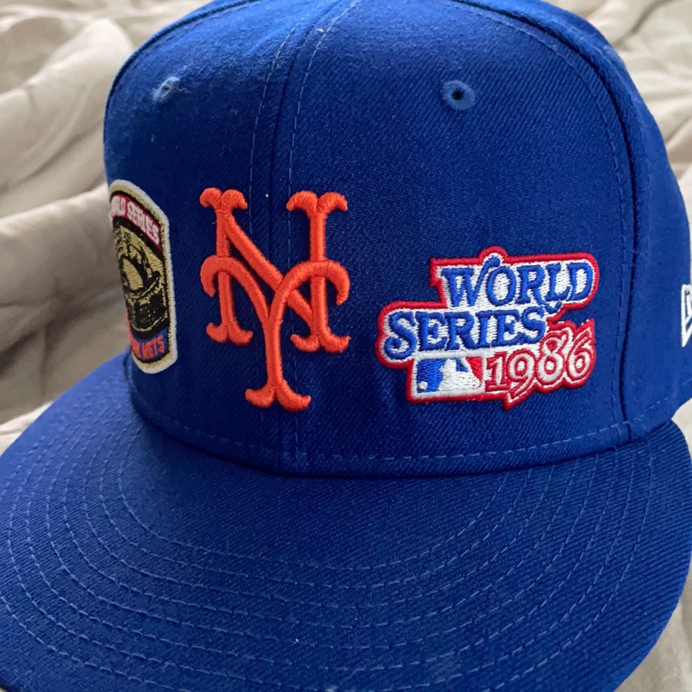 New era fitted hat so 7 3/8
